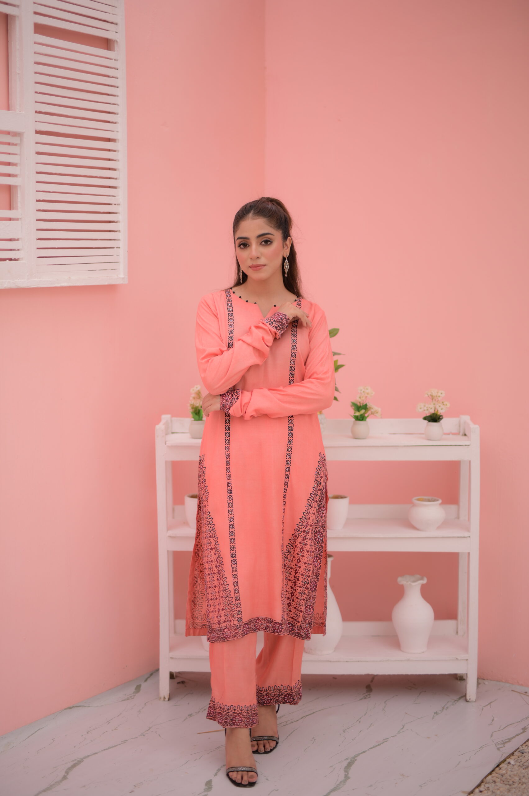 PEHCHAAN 05 - Image 4